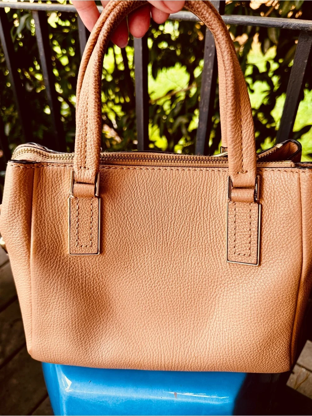 Kate Spade ♠️ Pebbled Tan Satchel👜 with Tassel, and gold details